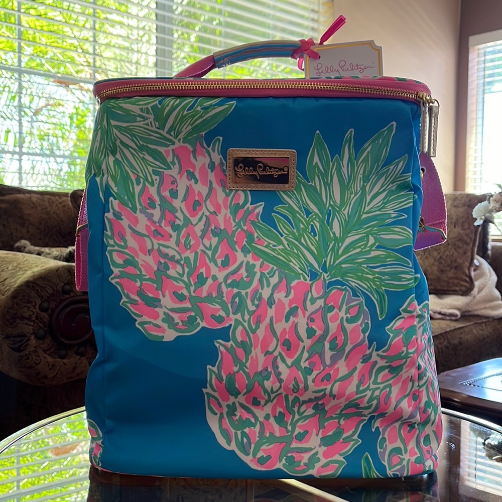 Lily Pulitzer Wine Carrier - Picture 1 of 3